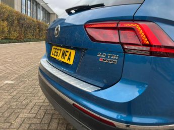 Volkswagen Tiguan 2.0 TSI SEL SUV 5dr Petrol DSG 4Motion Euro 6 (s/s) (180 ps)