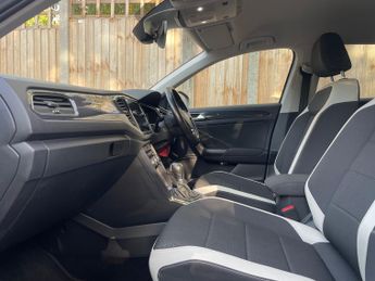 Volkswagen T-Roc 1.5 TSI EVO SEL SUV 5dr Petrol DSG Euro 6 (s/s) (150 ps)