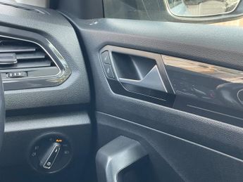 Volkswagen T-Roc 1.5 TSI EVO SEL SUV 5dr Petrol DSG Euro 6 (s/s) (150 ps)