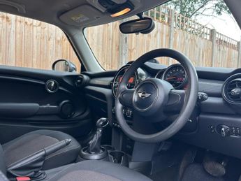 Mini Hatch 1.5 Cooper D Hatchback 3dr Diesel Auto Euro 6 (s/s) (116 ps)