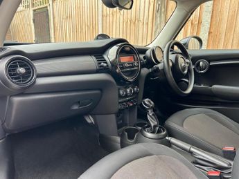 Mini Hatch 1.5 Cooper D Hatchback 3dr Diesel Auto Euro 6 (s/s) (116 ps)