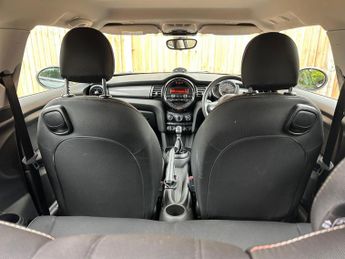 Mini Hatch 1.5 Cooper D Hatchback 3dr Diesel Auto Euro 6 (s/s) (116 ps)