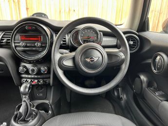 Mini Hatch 1.5 Cooper D Hatchback 3dr Diesel Auto Euro 6 (s/s) (116 ps)