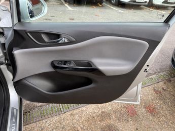 Vauxhall Corsa 1.4i SE Hatchback 5dr Petrol Auto Euro 6 (90 ps)