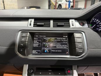 Land Rover Range Rover Evoque 2.2 SD4 Dynamic SUV 5dr Diesel Auto 4WD Euro 5 (s/s) (190 ps)