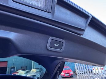 Jaguar I-Pace 400 90kWh HSE SUV 5dr Electric Auto 4WD (400 ps)