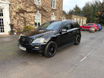 Mercedes M Class 3.0 ML350 CDI V6 BlueEfficiency Grand Edition (Rear entertainmen