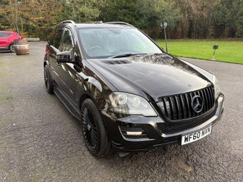 Mercedes-Benz M Class 3.0 ML350 CDI V6 BlueEfficiency Grand Edition (Rear entertainmen