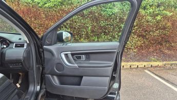 Land Rover Discovery Sport 2.0 TD4 SE Tech SUV 5dr Diesel Auto 4WD Euro 6 (s/s) (180 ps)