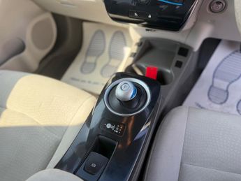 Nissan LEAF 24kWh Hatchback 5dr Electric Auto (107 bhp)