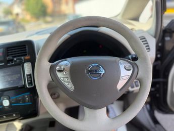 Nissan LEAF 24kWh Hatchback 5dr Electric Auto (107 bhp)