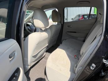 Nissan LEAF 24kWh Hatchback 5dr Electric Auto (107 bhp)