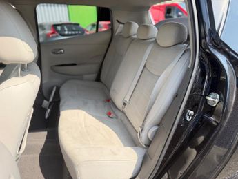 Nissan LEAF 24kWh Hatchback 5dr Electric Auto (107 bhp)