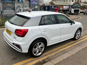 Audi Q2 2.0 TDI 35 S line SUV 5dr Diesel S Tronic quattro Euro 6 (s/s) (