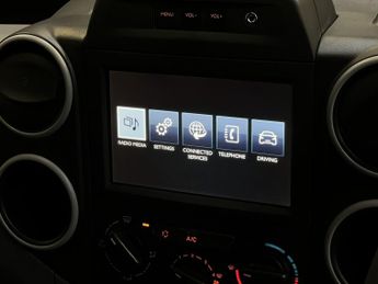 Peugeot Partner Peugeot Partner 850 1.6 BlueHDi 100 Professional NO VAT 