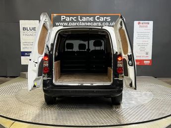 Peugeot Partner Peugeot Partner 850 1.6 BlueHDi 100 Professional NO VAT 