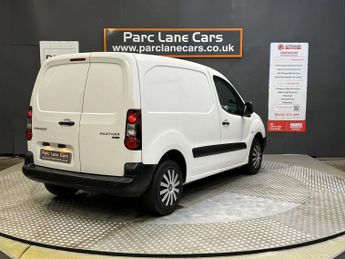 Peugeot Partner Peugeot Partner 850 1.6 BlueHDi 100 Professional NO VAT 