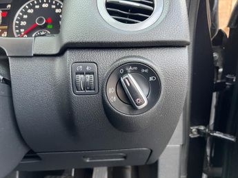 Volkswagen Tiguan 2.0 TDI BlueMotion Tech Match Edition SUV 5dr Diesel DSG 4WD Eur