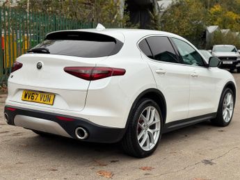 Alfa Romeo Stelvio 2.2 TD Super SUV 5dr Diesel Auto Q4 AWD Euro 6 (s/s) (210 ps)