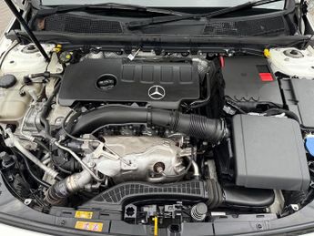 Mercedes-Benz A Class 2.0 A250 AMG Line (Executive) Hatchback 5dr Petrol 7G-DCT Euro 6