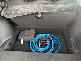 Tesla Model X (Dual Motor) Long Range SUV 5dr Electric Auto 4WDE (417 bhp)