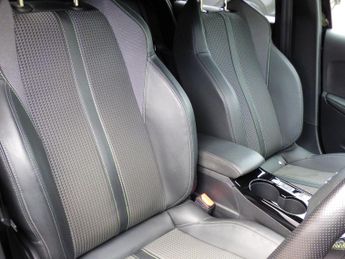 Peugeot e-208 50kWh GT Auto 5dr