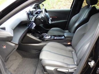 Peugeot e-208 50kWh GT Auto 5dr