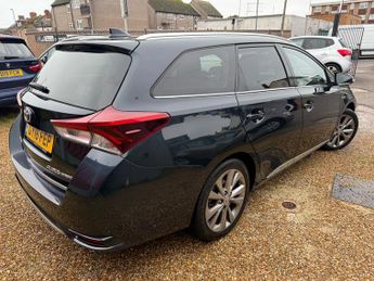 Toyota Auris 1.8 VVT-h Excel Touring Sports 5dr Petrol Hybrid CVT Euro 6 (s/s