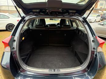 Toyota Auris 1.8 VVT-h Excel Touring Sports 5dr Petrol Hybrid CVT Euro 6 (s/s