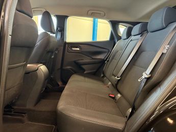 Nissan Qashqai 1.3 DIG-T MHEV Acenta Premium SUV 5dr Petrol Hybrid XTRON Euro 6