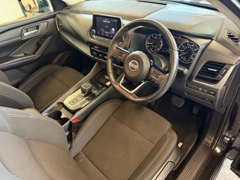 Nissan Qashqai 1.3 DIG-T MHEV Acenta Premium SUV 5dr Petrol Hybrid XTRON Euro 6