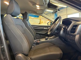 Nissan Qashqai 1.3 DIG-T MHEV Acenta Premium SUV 5dr Petrol Hybrid XTRON Euro 6