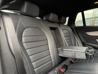 Mercedes-Benz EQC EQC 400 80kWh AMG Line (Premium) SUV 5dr Electric Auto 4MATIC (4