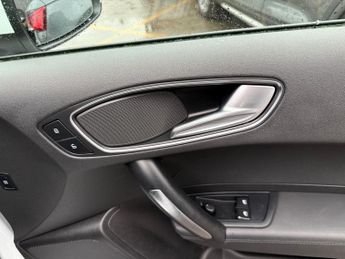 Audi A1 1.4 TFSI Black Edition Hatchback 3dr Petrol S Tronic Euro 5 (185