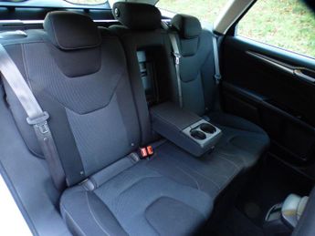 Ford Mondeo 2.0 TDCi Titanium Powershift Euro 6 (s/s) 5dr