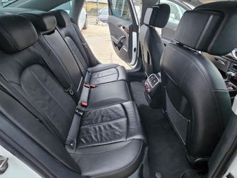 Audi A6 Saloon Hybrid-2.0L Automatic-Ulez/Caz pass-Full options car-free 18mont