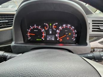 Toyota Vellfire GOLDEN EYES II -2.4L PETROL- UPGRADED CAR -ULEZ/CAZ PASS-FREE 40