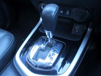 Nissan Navara 2.3 dCi Tekna Pickup Double Cab 4dr Diesel Auto 4WD Euro 6 (190 