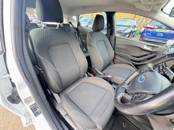 Ford Fiesta 1.0T EcoBoost Zetec Hatchback 5dr Petrol Auto Euro 6 (s/s) (100 