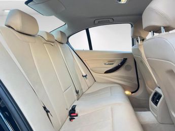 BMW 3 Series 2.0 325d Luxury Auto Euro 5 (s/s) 4dr