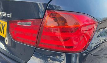 BMW 3 Series 2.0 325d Luxury Auto Euro 5 (s/s) 4dr