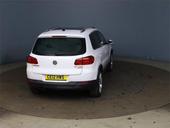 Volkswagen Tiguan 2.0 TDI BlueMotion Tech Sport SUV 5dr Diesel DSG 4WD Euro 5 (s/s