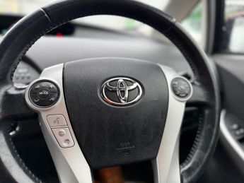 Toyota Prius 1.8 VVT-h T Spirit Hatchback 5dr Petrol Hybrid CVT Euro 5 (s/s) 