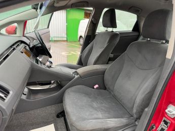 Toyota Prius 1.8 VVT-h T Spirit Hatchback 5dr Petrol Hybrid CVT Euro 5 (s/s) 