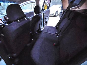 Honda Fit Hybrid - RS sports version - 1.5L - automatic - ulez pass - free