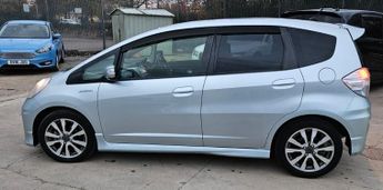 Honda Fit Hybrid - RS sports version - 1.5L - automatic - ulez pass - free