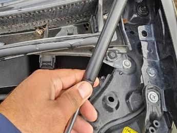 Toyota Vellfire GOLDEN EYES- 2.4L PETROL- UPGRADED CAR -ULEZ/CAZ PASS-FREE 40MON