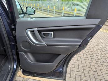 Land Rover Discovery Sport 2.0 TD4 SE Tech SUV 5dr Diesel Auto 4WD Euro 6 (s/s) (180 ps)