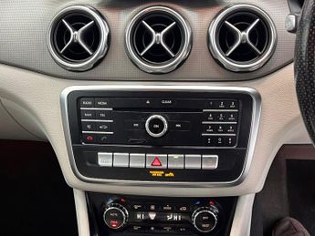 Mercedes-Benz GLA 2.1 GLA220d Sport 7G-DCT 4MATIC Euro 6 (s/s) 5dr