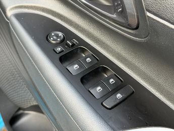 Hyundai i20 1.0 T-GDi MHEV Premium Hatchback 5dr Petrol Hybrid DCT Euro 6 (s